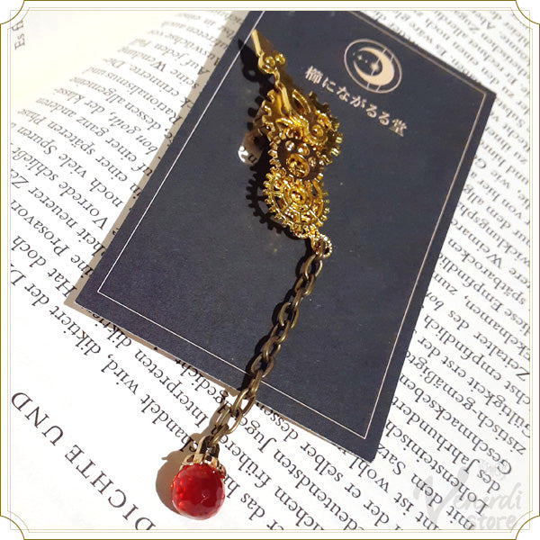 機械仕掛けのイヤーカフ