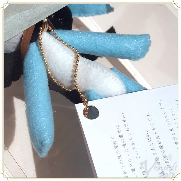 瞳の魔物キーホルダー(水色×白)