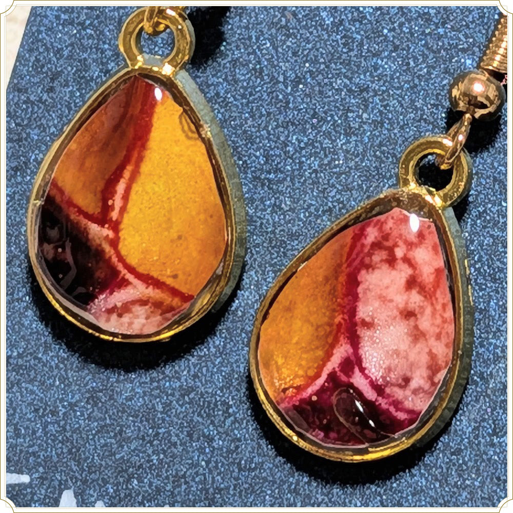 革レジン ピアス（オレンジ系）
