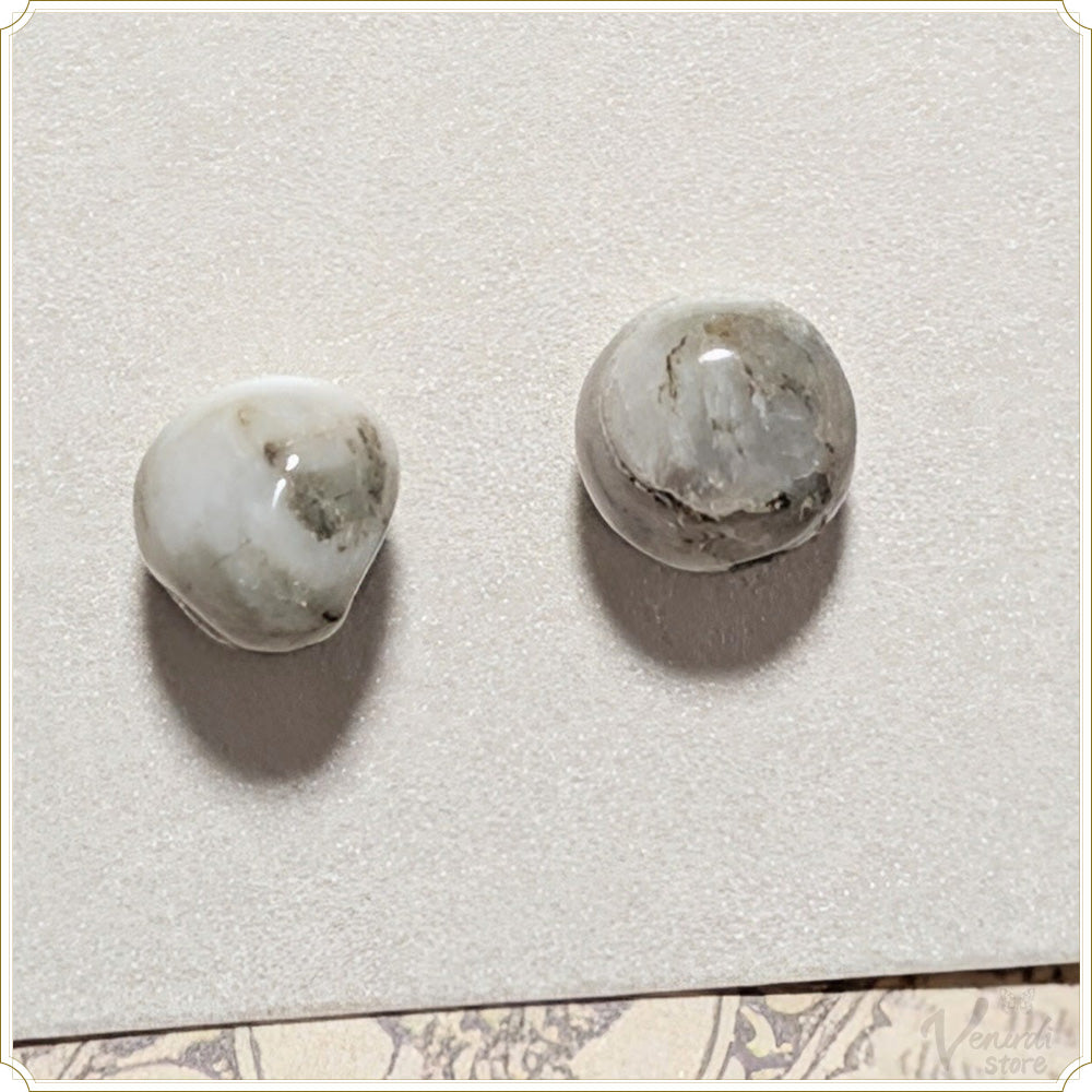 おいせ石のピアス