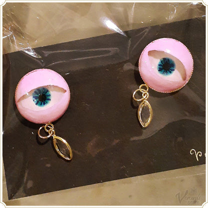 涙ピアス