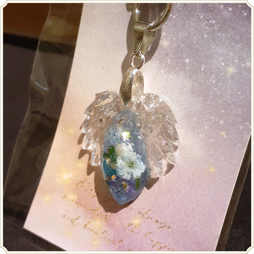 水羽結晶のキーホルダー