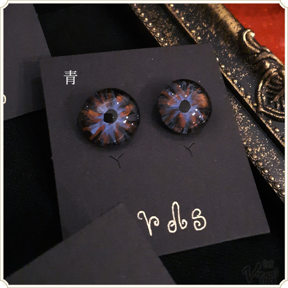 瞳のピアス（青・赤）