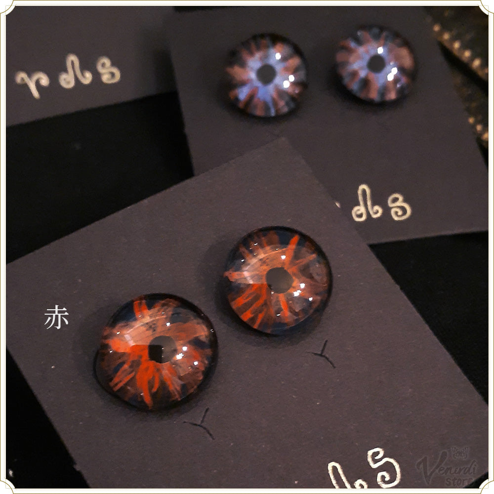 瞳のピアス（青・赤）