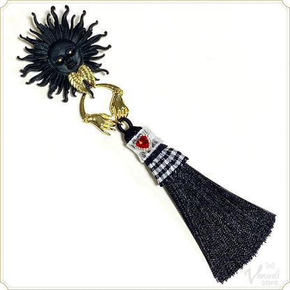 黒い太陽のマルチクリップ