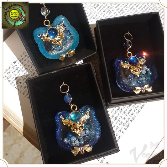 Jewel Cat Amulet（サファイア）