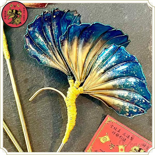 蒼魚の耳飾り（イヤーフック・ディップアート）