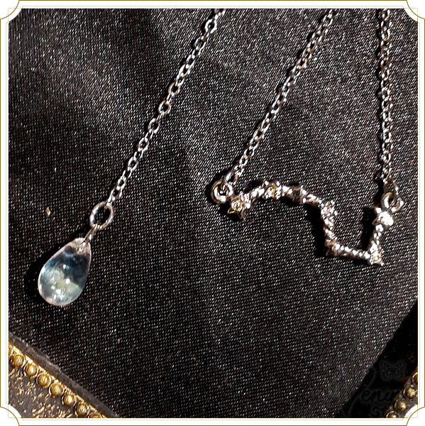 北斗七星アシンメトリーピアス