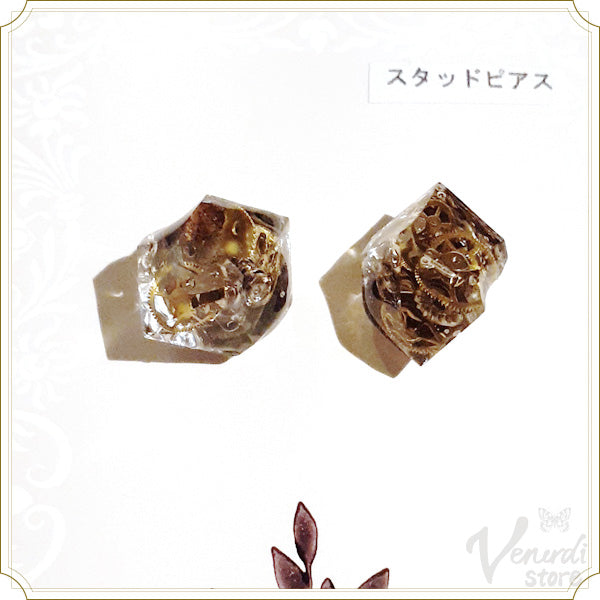 スチームパンク ピアス「ひと雫の宝石」