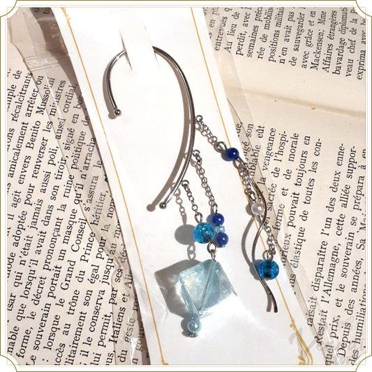 キューブイヤーフック