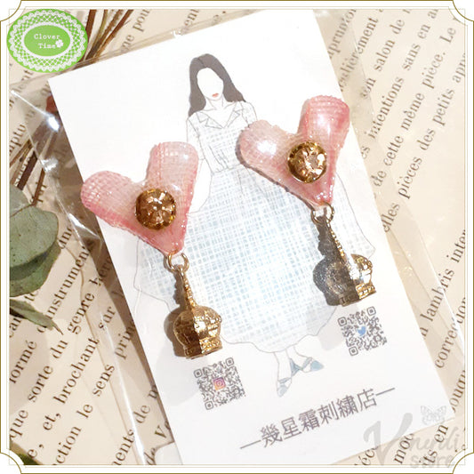 桜ピンクハートの王冠ピアス