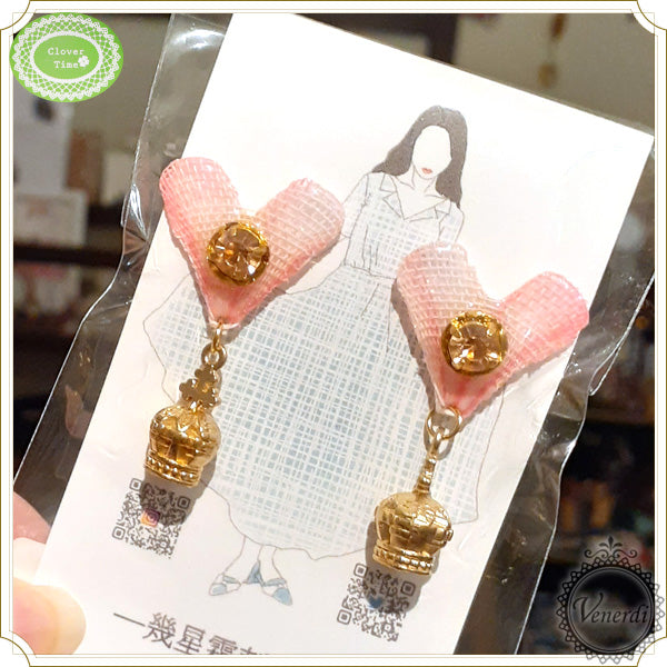 桜ピンクハートの王冠ピアス