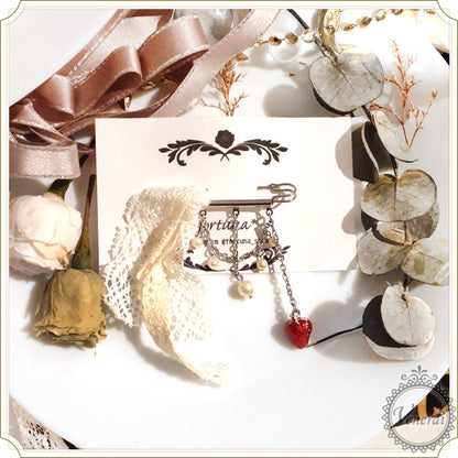 ストロベリーショートケーキピンブローチ