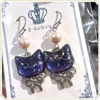 宙色猫の耳飾り（イヤリング・ピアス・猫・肉球）