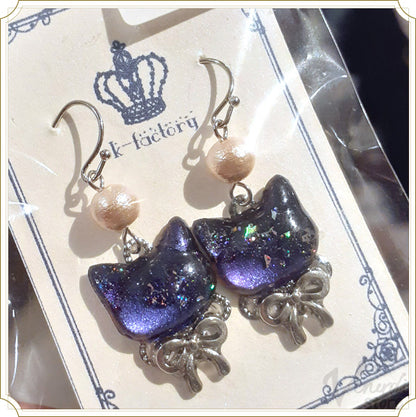 宙色猫の耳飾り（イヤリング・ピアス・猫・肉球）