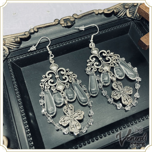 氷の祭壇 ピアス／イヤリング