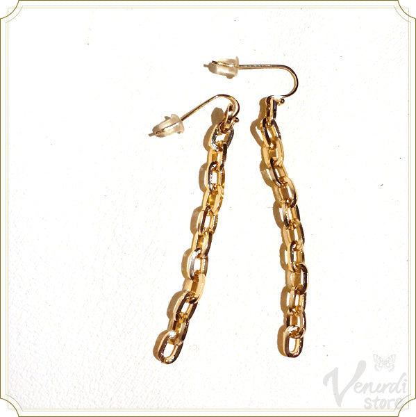 エアリーピアス ゴールドチェーン