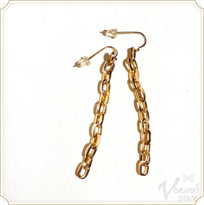 エアリーピアス ゴールドチェーン