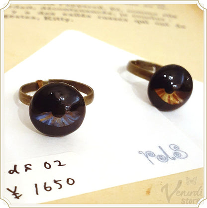 小さな瞳のリング 青系のみ