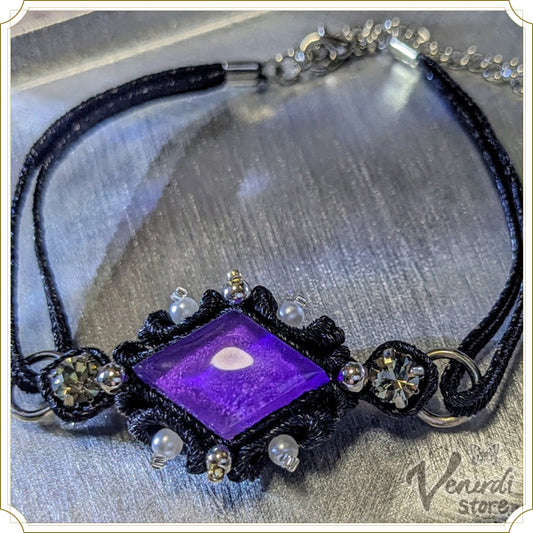 紫と黒のソウタシエのブレスレット