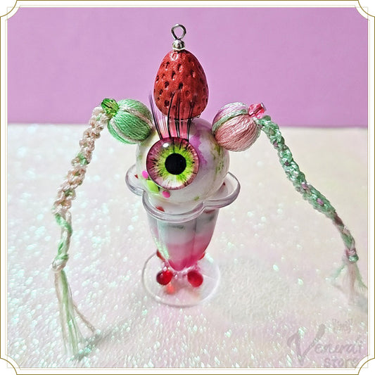 目玉人形 キーホルダー“いちぴこ”