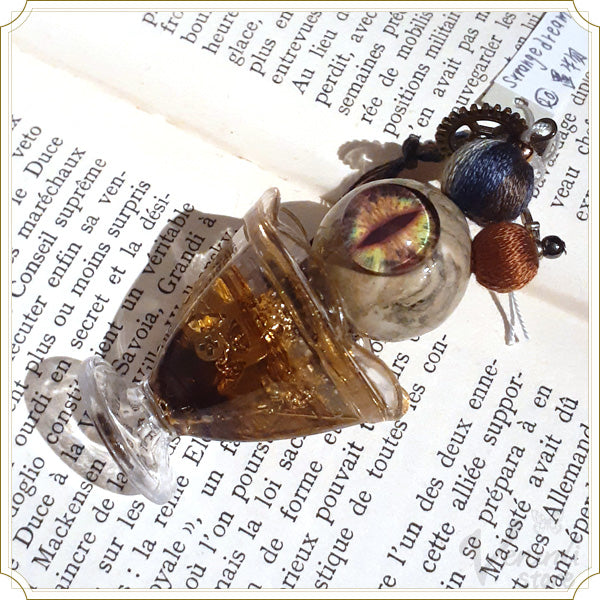 目玉人形 置物“サロシュ”