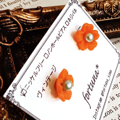 ヴィンテージミニフラワーピアス