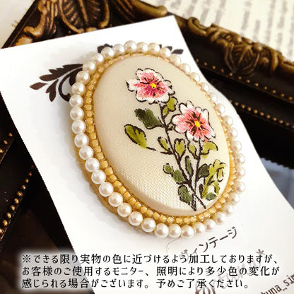 ヴィンテージビーズ刺繍のお花のブローチ